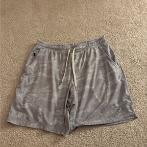 Vuori men’s shorts